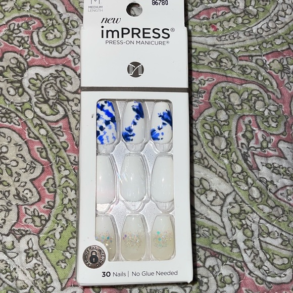 imPRESS Other - Bnib impress press-on manicure medium length. No glue needed.